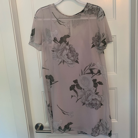 Dynamite Purple Floral Dress - Picture 2 of 6